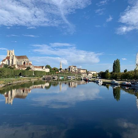 Maison Des Pilastres Au Coeur D'Auxerre Dış mekan fotoğraf